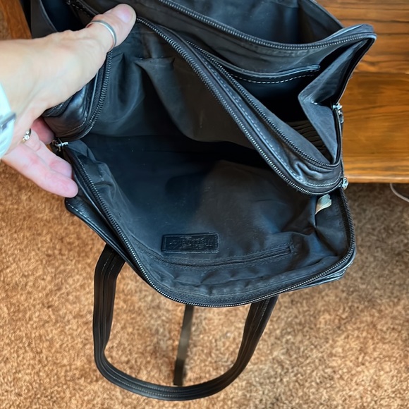 TIGNANELLO BLACK GENUINE LEATHER SHOULDER BAG - Picture 7 of 9